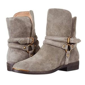 NWT Ugg Kelby Mouse Boots